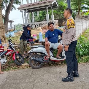 Patroli Dialogis, Bhabinkamtibmas Mustikasari Polsek Bantargebang Ajak Warga Aktif Jaga Kamtibmas