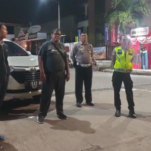 Antisipasi Gangguan Kamtibmas, Polsek Bekasi Barat Giatkan Patroli Malam Hari