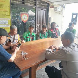 Kapolsek Pondok Gede Terima Kunjungan Komunitas Ojol