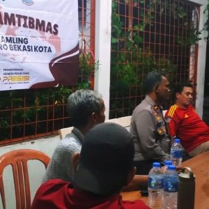 Ngopi Kamtibmas di Pekayon Jaya, Polisi dan Warga Perkuat Sinergi Jaga Lingkungan