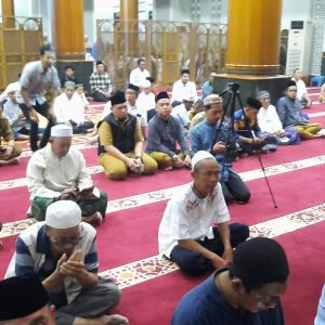 Kapolres Metro Bekasi Kota Hadiri Peringatan Maulid Nabi di Masjid Agung Al-Barkah