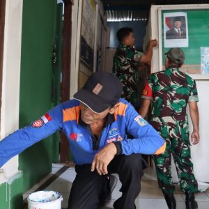 Bakti Teritorial Prima, Kodim 0504/JS Perbaiki Pos Kamling