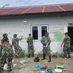 Kodim 1710/Mimika Gelar Karya Bakti Perbaiki Tempat Ibadah Dalam Rangka Memperingati HUT Ke-80 TNI Tahun 2025