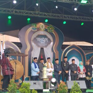 MTQH ke-XXVII Kota Bekasi 2025 Resmi Dibuka, Ribuan Peserta Ikuti Pawai Ta’aruf
