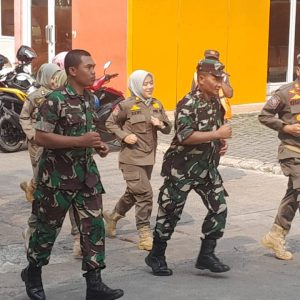 Apel Gabungan dan Olahraga Bersama, Koramil 01/Kranji Tingkatkan Sinergi dengan Satpol PP Kota Bekasi