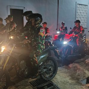 Kolaborasi Kodim 0505/JT dan Komduk Gencarkan Patroli/Siskamling di Wilayah Cipayung.
