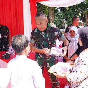 Danrem 051/Wkt dan Irdam Jaya Ikuti Vidcon Bersama Panglima TNI Launching Satuan Pelayanan Pemenuhan Gizi di SDN 03 Pagi Cijantung