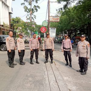Hadir di Tengah Warga, Polsek Bekasi Selatan Gelar Patroli Skala Sedang Jaga Keamanan