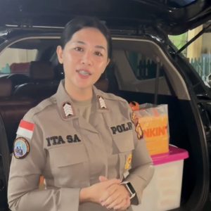 Satgas Damai Cartenz Salurkan Bantuan kepada Anak Panti Asuhan Terdampak Kebakaran