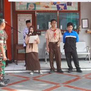 Usai Upacara Hari Kesaktian Pancasila, Babinsa Kota Baru Sampaikan Wawasan Kebangsaan di SMK Bina Siswa Utama