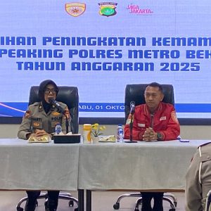 PELATIHAN PUBLIK SPEAKING DAN KONTEN KREATOR BAGI PERSONIL POLRI DAN ASN POLRES METRO BEKASI KOTA