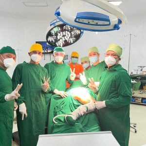 Dari Mbroyut ke Meja Operasi : Kisah Haru Agus Sugianto Jalani Bedah Pinggul di RS Tk III J.A Dimara