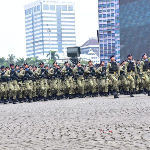 Mayjen TNI (MAR) Ili Dasili Pimpin Prajurit Matra Laut Laksanakan Defie Pasukan
