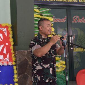 Wujud Syukur HUT ke-80 TNI, Koramil 05/Bantargebang Gelar Tasyakuran, Baksos, dan Bazar Beras Murah untuk Warga