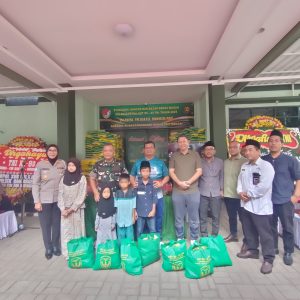 ANGGOTA POLSEK BANTAR GEBANG HADIRI TASYAKURAN HUT TNI KE-80 BERSAMA UNSUR 3 PILAR DI KORAMIL 05/BANTARGEBANG