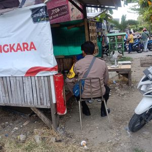 Perkuat Kemitraan Warga, Polsek Bekasi Utara Sambangi Pos Kamling Kaliabang Tengah