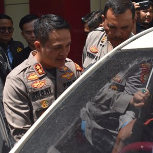 Polres Muara Enim Serahkan Kembali Dua Unit Mobil Avanza kepada Pemilik Usai Berhasil Diungkap