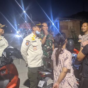 Jaga Cakung Tetap Aman : Kodim 0505/JT Bersama Komduk Gencarkan Patroli/Siskamling.