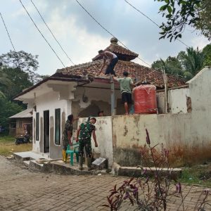 Satgas TMMD ke-126 Bersama Warga Laksanakan Perehaban Musholla, Progres Capai 10%