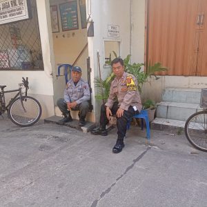 Bhabinkamtibmas Kota Baru Patroli Siskamling