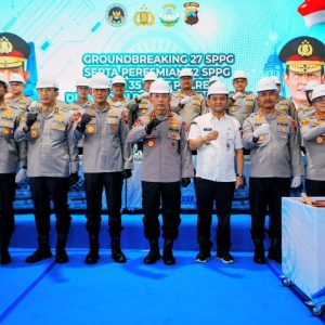 Kapolri Resmikan 32 SPPG dan Groundbreaking 27 SPPG Polri di Jateng, Terus Dukung Program MBG