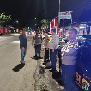 POLSEK RAWA LUMBU GELAR PATROLI SKALA SEDANG DAN KRYD UNTUK CIPTAKAN SITUASI KONDUSIF