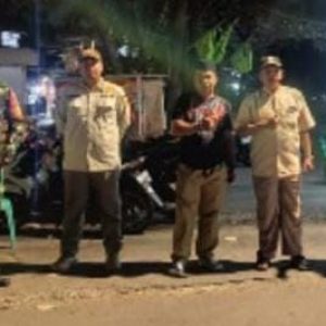 Kodim 0505/JT Berkolaborasi dengan Komduk dalam Patroli/Siskamling di Wilayah Cakung.