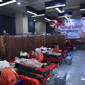 Humas Polri Gelar Donor Darah Serentak, Terkumpul 16.619 Kantong dalam Rangka Hari Jadi ke-74