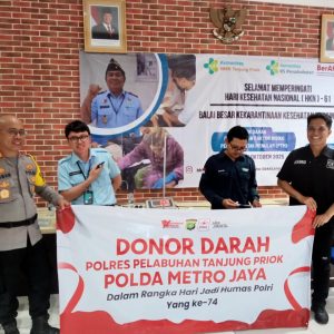 Humas Polres Priok Gelar Donor Darah PeringatiHari Jadi Humas ke-74