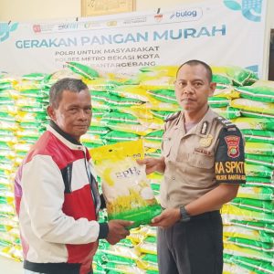 Polsek Bantar Gebang Gelar Gerakan Pangan Murah untuk Masyarakat
