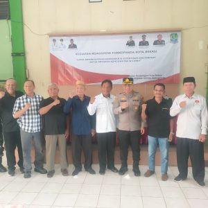 FORKOPIMDA Kota Bekasi Gelar Roadshow di Bantar Gebang, Kapolsek Jadi Narasumber