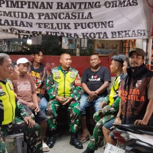 Perkuat Sinergi dan Keamanan Wilayah, Koramil 03/Teluk Pucung Gelar Patroli dan Siskamling Bersama Komduk dan Komcad