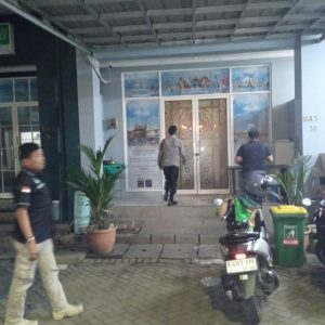Respons Cepat Laporan 110, Polsek Bekasi Selatan Cek TKP Gangguan di Kantor Travel Umroh