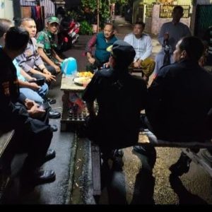Kolaborasi Kodim 0505/JT dan Komduk Gelar Patroli Siskamling Keliling di Cakung.