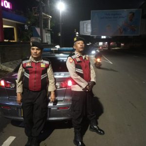 Polsek Bekasi Barat Gelar Patroli Malam, Ciptakan Rasa Aman dan Nyaman di Masyarakat
