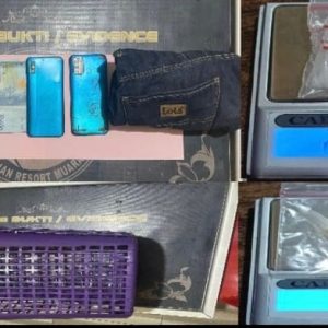DUA PEMUDA MUARA ENIM DIBEKUK DALAM PENGGEREBEKAN TENGAH MALAM