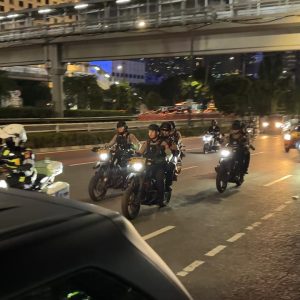 Sapa Warga di Bundaran HI, Polisi Patroli Malam Ciptakan Rasa Aman