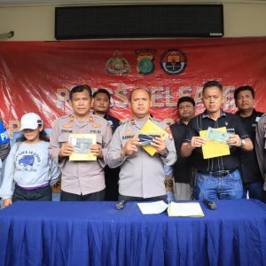 Modus Tawari Pekerjaan, Polsek Bekasi Selatan Berhasil Amankan Pelaku Penipuan dan Penggelapan Beserta Dua Unit Barang Bukti Kendaraan