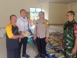 Pastikan Penyaluran Tepat Sasaran, Polsek Bekasi Utara Kawal Operasi Pasar Murah di Kaliabang Tengah