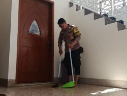 Sambut Ramadhan, Personel Polsek Medan Satria Gelar Aksi Bersih-bersih Masjid lewat Program ‘BANG JASRI’