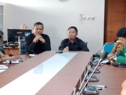 Audiensi BEM IPI dan Warga, Komisi II DPRD Garut Tekan PUPR Atasi Banjir Dampak Proyek Jalan