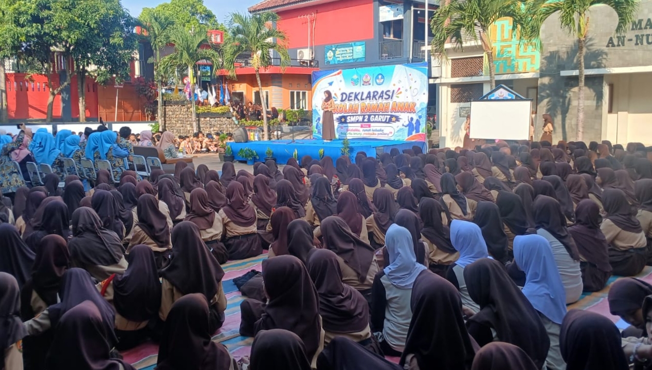 Menurut LinLin, saat ini tantangan dalam pemenuhan hak dan perlindungan anak semakin kompleks. Berbagai kasus seperti perundungan (bullying), kekerasan fisik maupun psikis, pengabaian, hingga kekerasan seksual masih ditemukan di lingkungan sekitar anak, termasuk di lingkungan pendidikan.