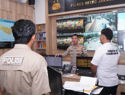Respons Cepat Polisi 110, Wakapolres Jakut Pastikan Command Center Siaga