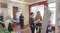 Badilum Uji Keterbukaan Informasi Publik Langsung di PT Palembang