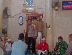 Polisi Bersama Masyarakat, Polsek Bekasi Barat Sampaikan Pesan Kamtibmas Lewat Sholat Jumat Keliling
