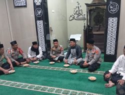 PERKUAT KEDekatan DENGAN WARGA, KAPOLSEK TAMBORA GELAR SALAT SUBUH KELILING DI MASJID AL MAKMUR