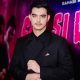 Pesona Tampan Ciccio Manassero Jadi Vampir di Film Siti Si Vampir Berhasil Sihir Ibu-Ibu, Komedinya Kocak Bikin Ngakak