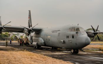Memasuki Hari Keduabelas OMC, TNI Kirimkan 15 Ton NaCl ke Banjarmasin